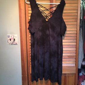 American Eagle Dress w/ shoulder Cut-Out